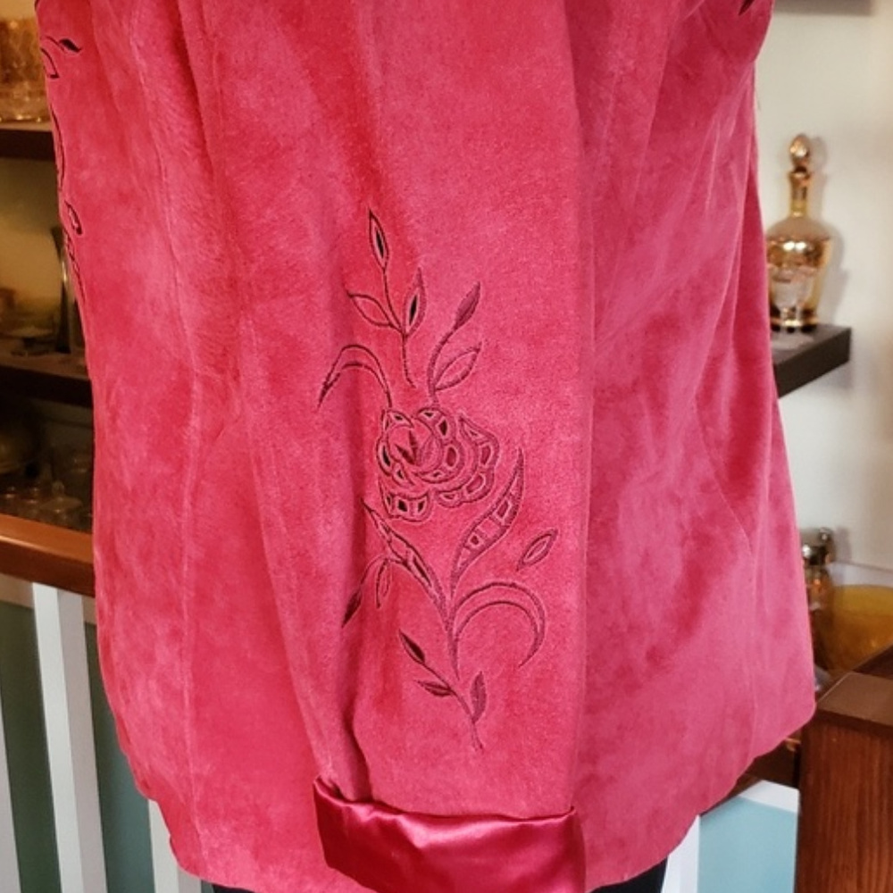 Sold Out - Picture 5 of 8